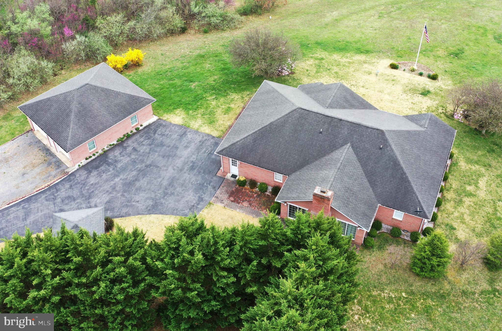 WATER VIEW ESTATES - Residential