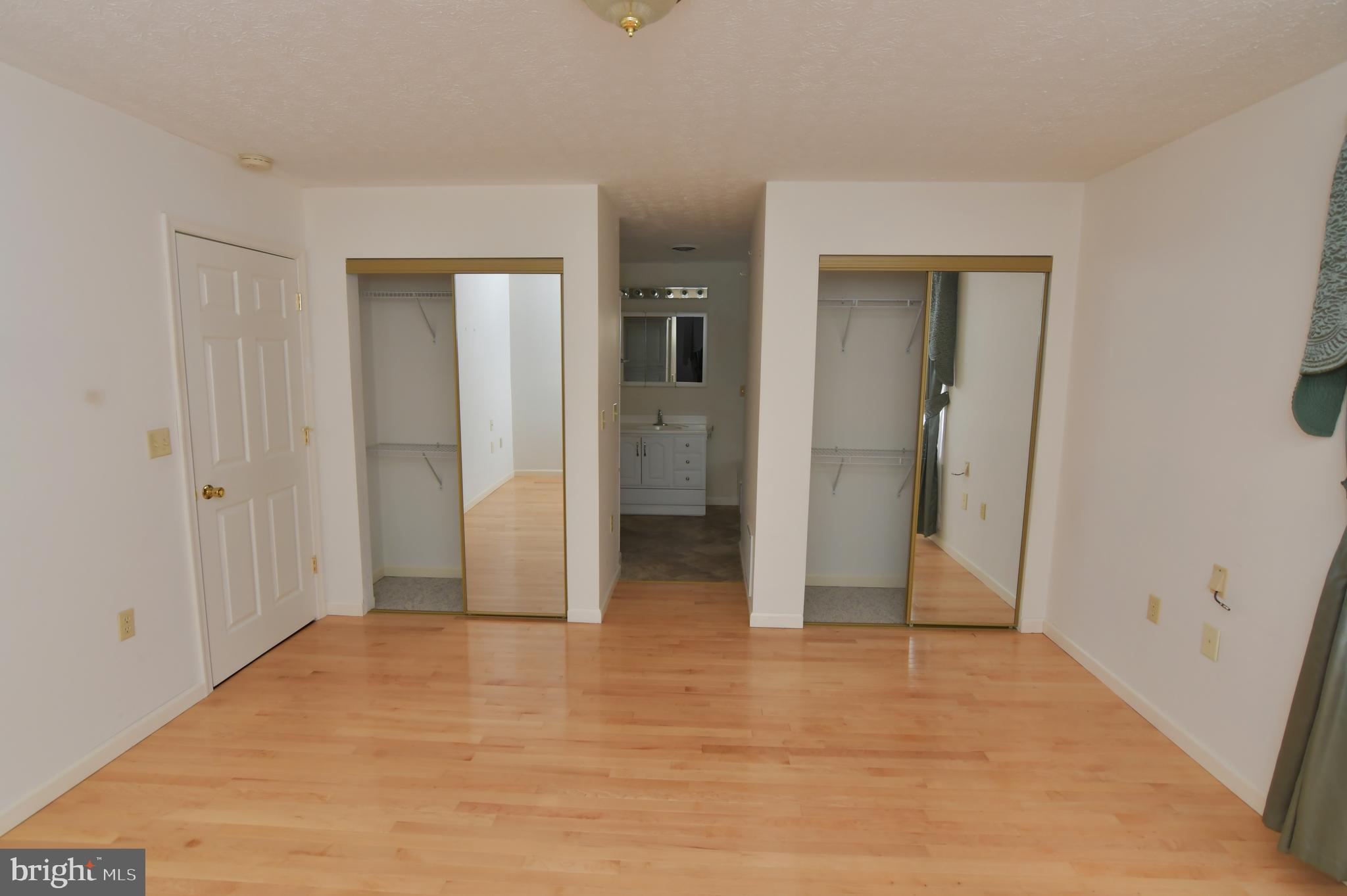 WATER VIEW ESTATES - Residential