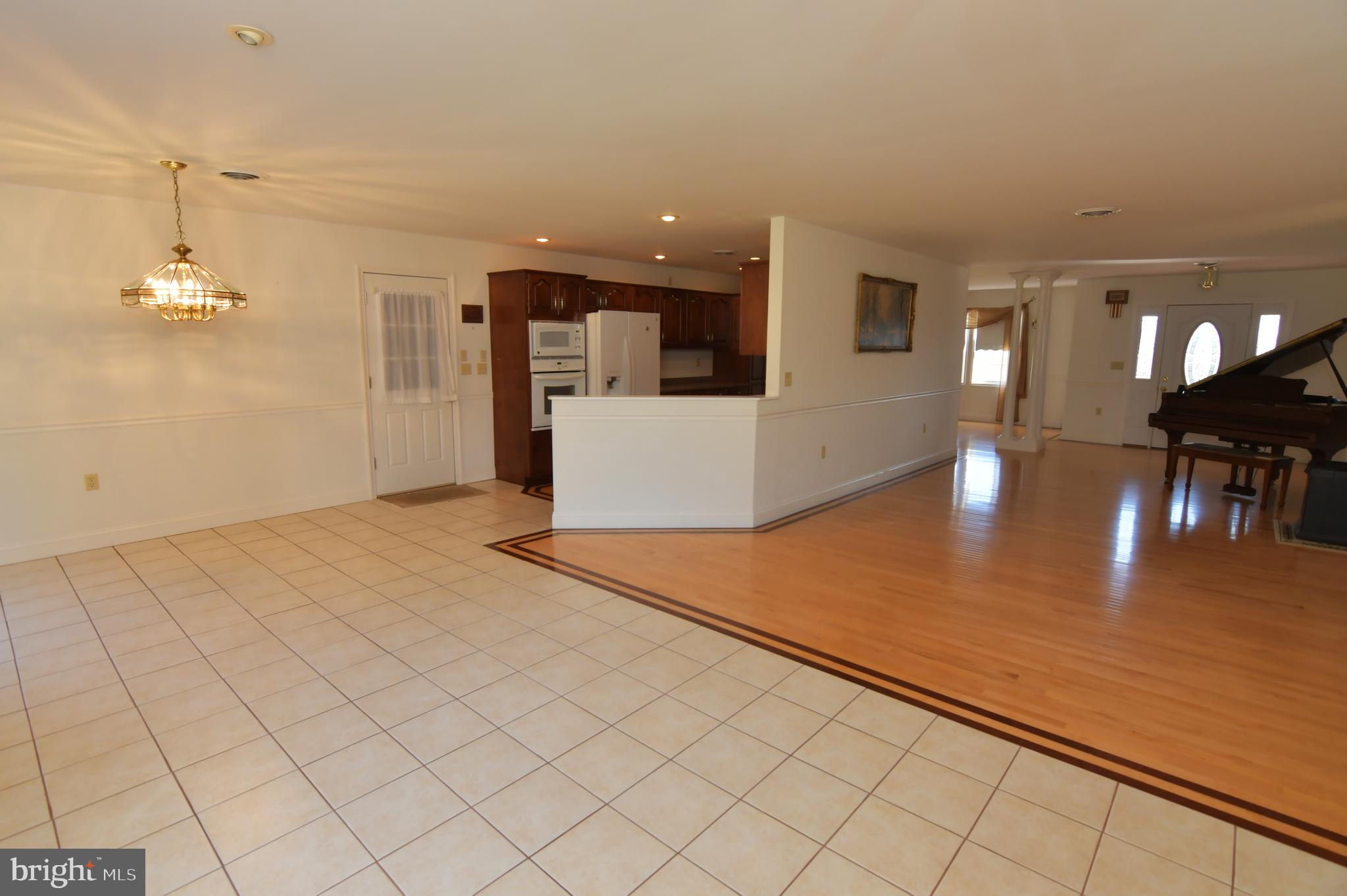 WATER VIEW ESTATES - Residential