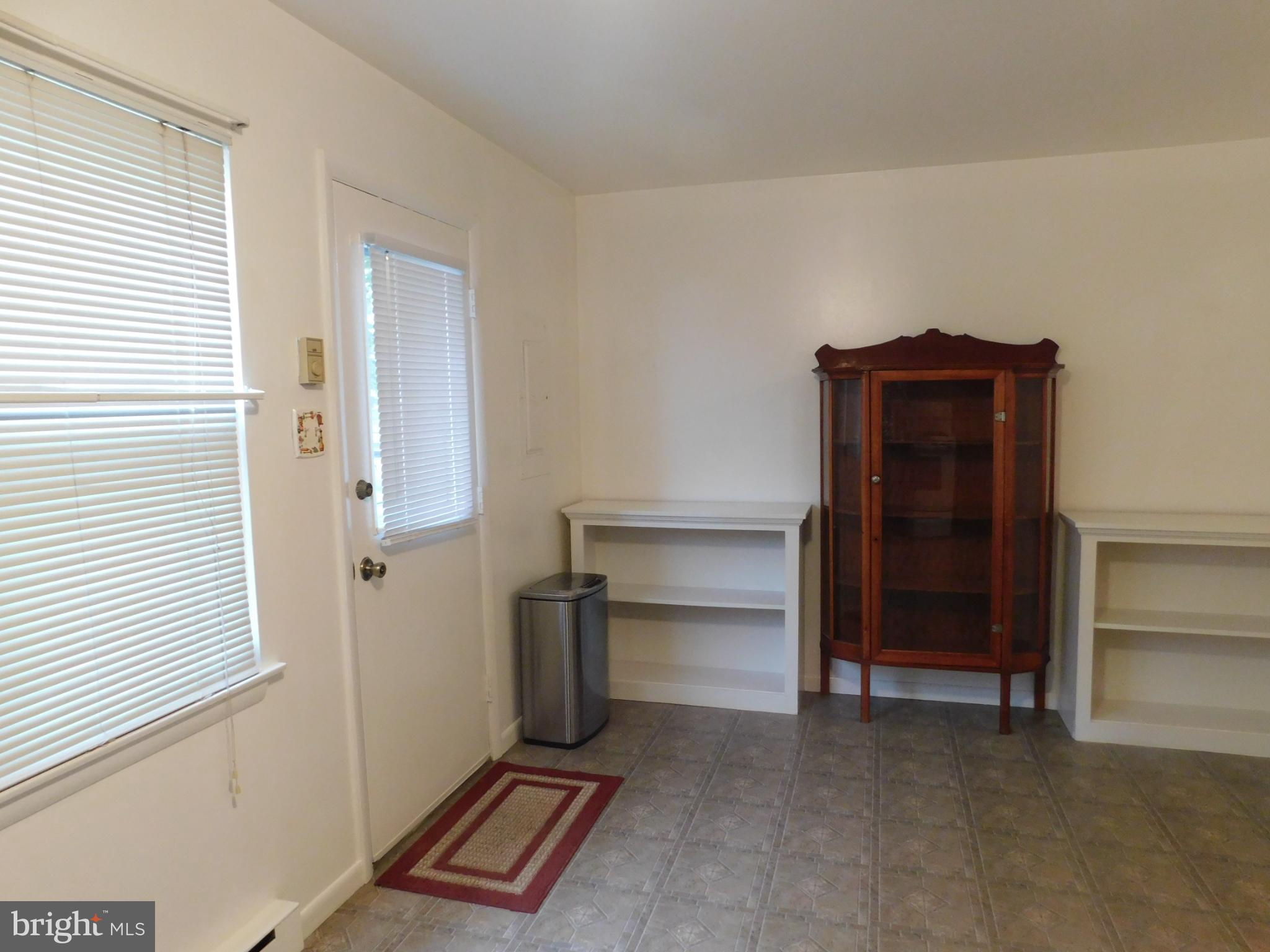 BATTLETOWN - Residential Lease