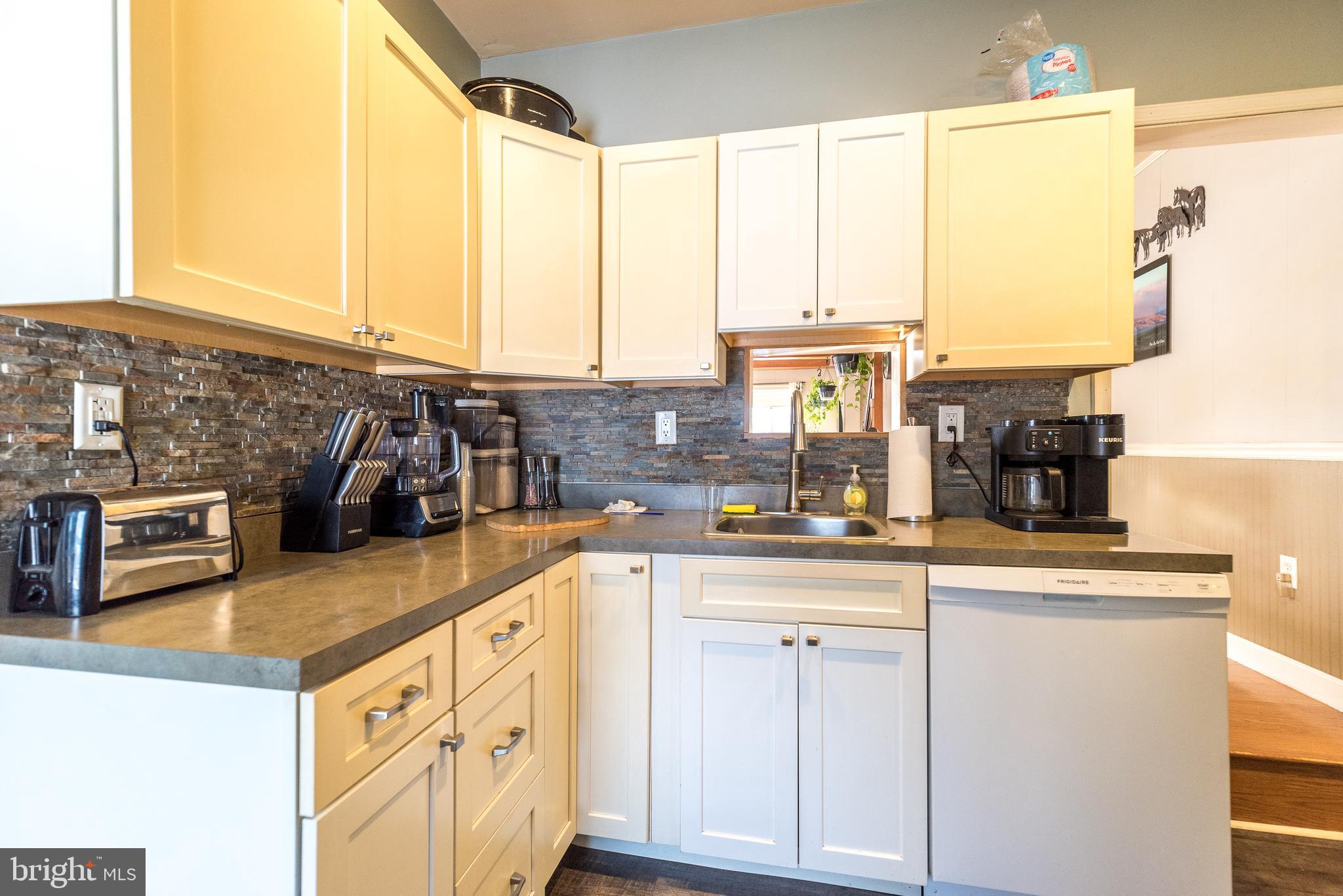 ALMONT - Residential