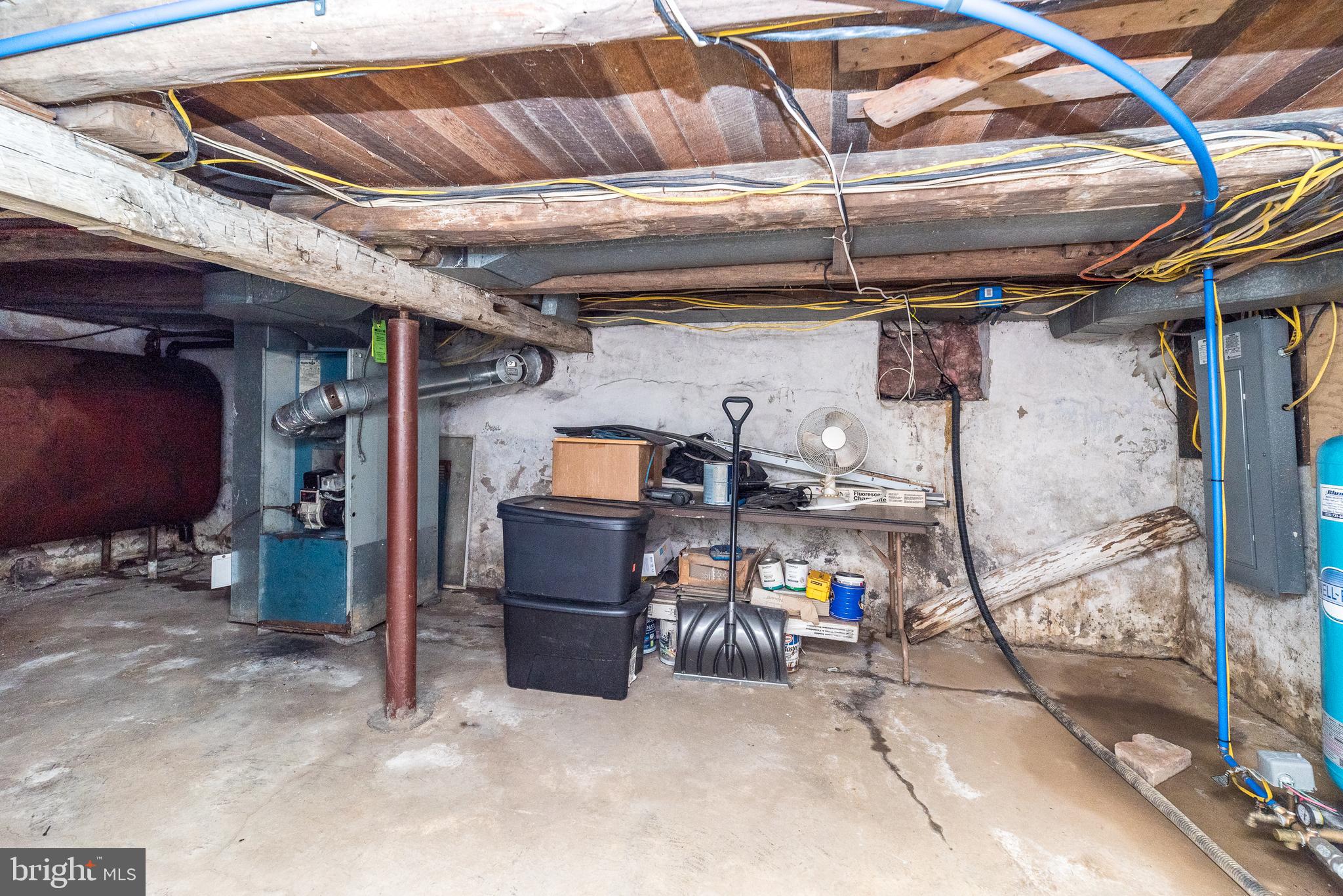 ALMONT - Residential