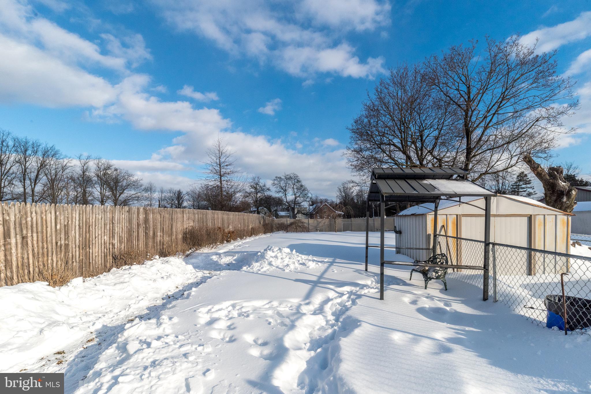 ALMONT - Residential