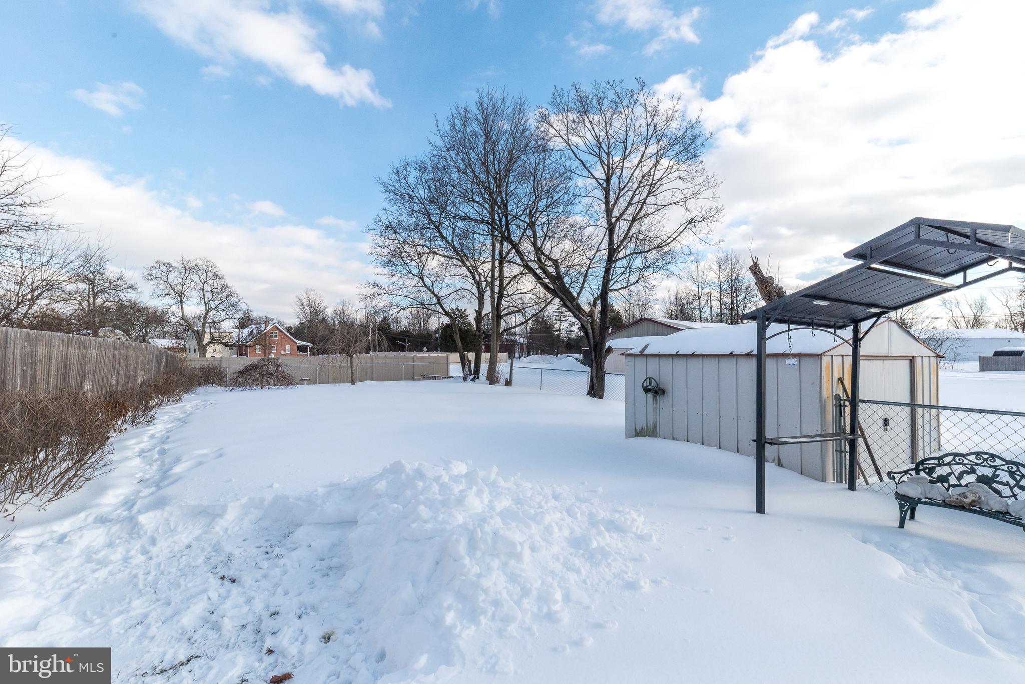 ALMONT - Residential