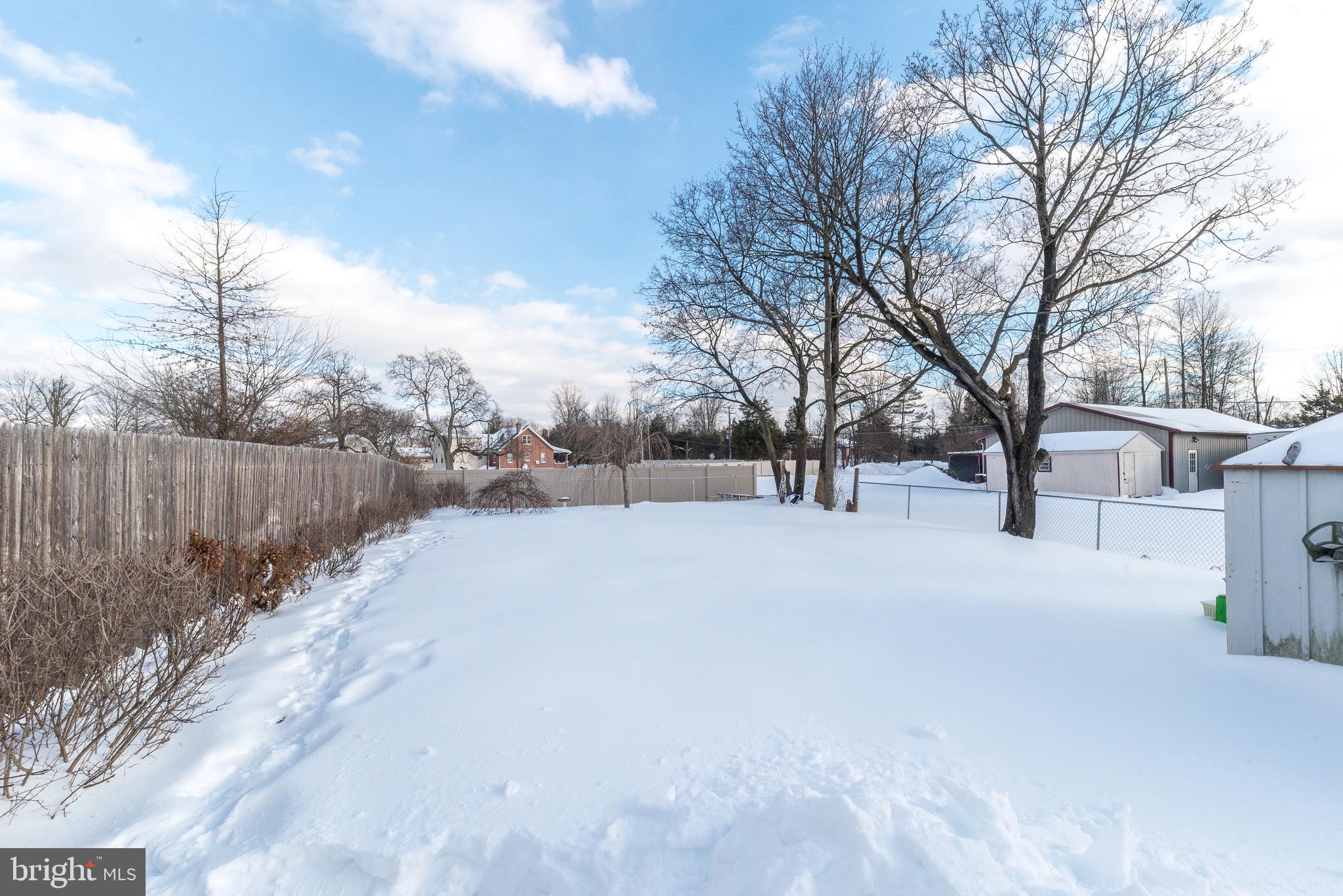 ALMONT - Residential