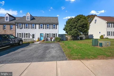 35 HILLDALE DRIVE EPHRATA PA 17522