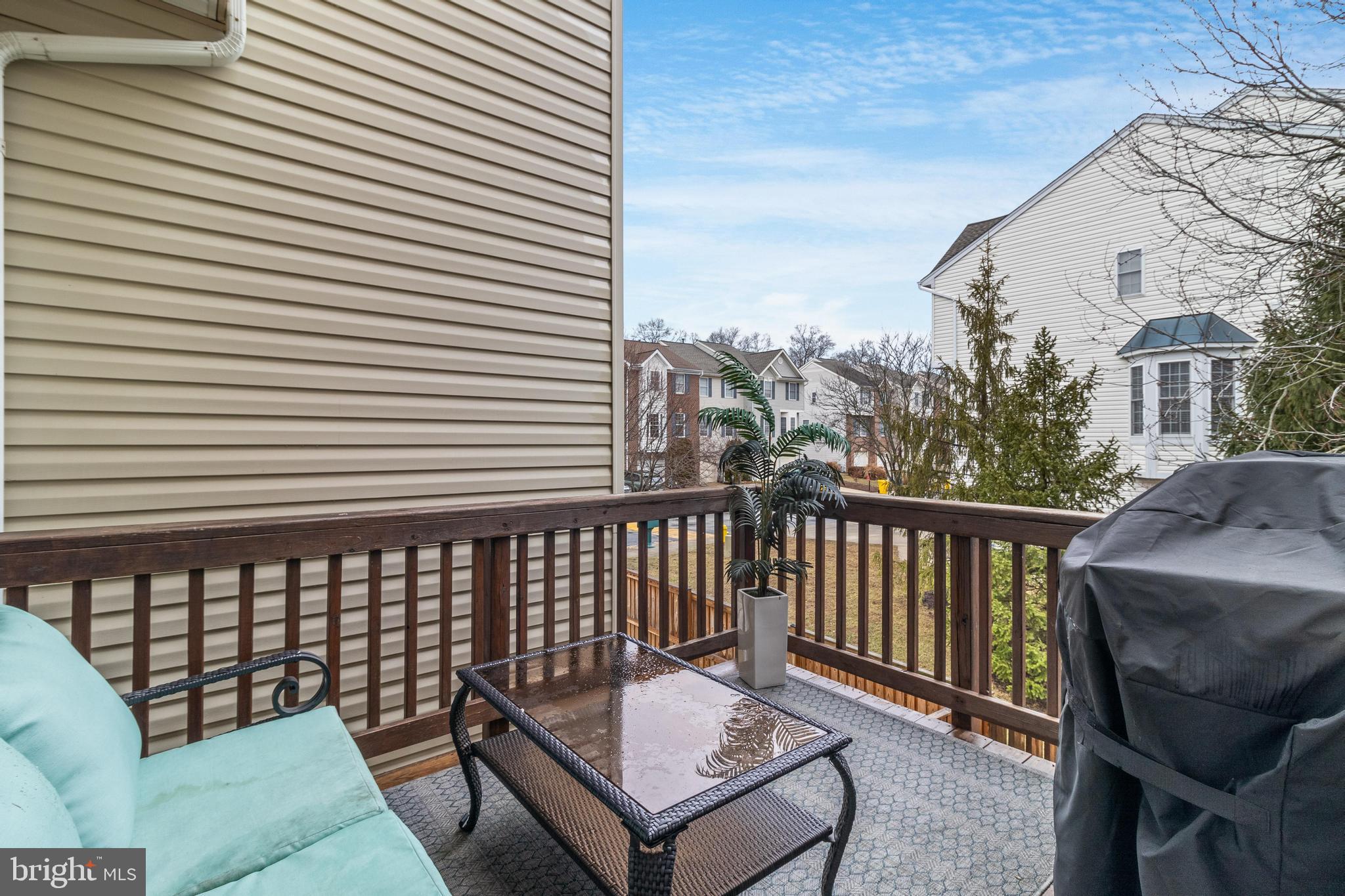 RIVER OAKS - Residential