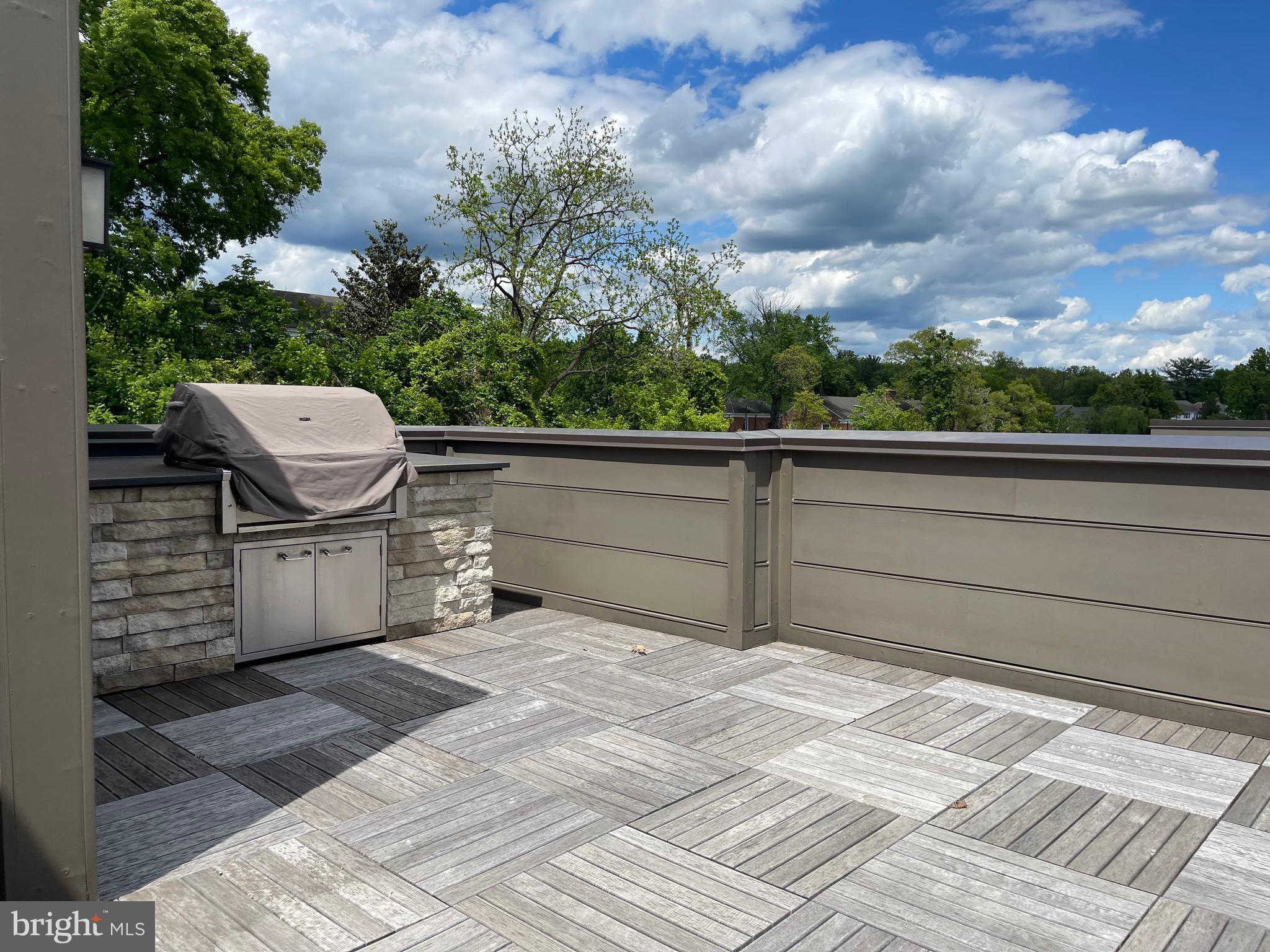 CHEVY CHASE - Residential