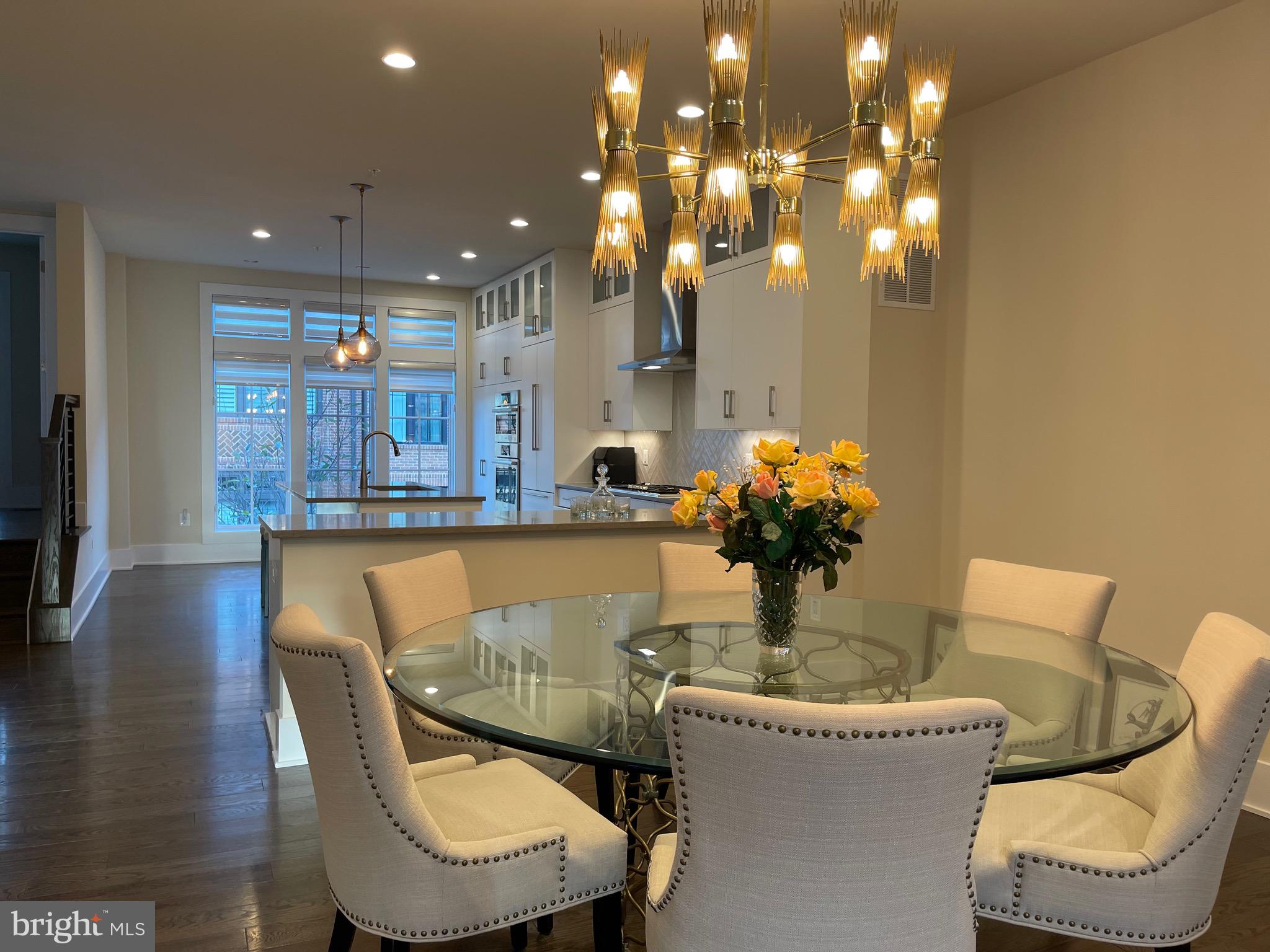 CHEVY CHASE - Residential