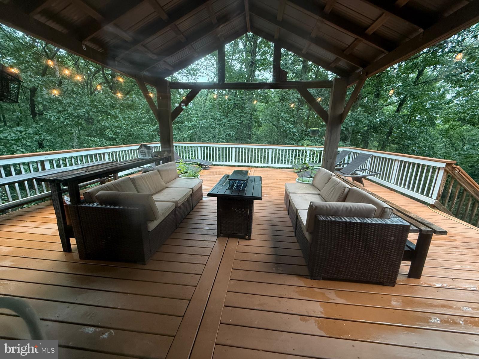 5138 LAUREL LANE