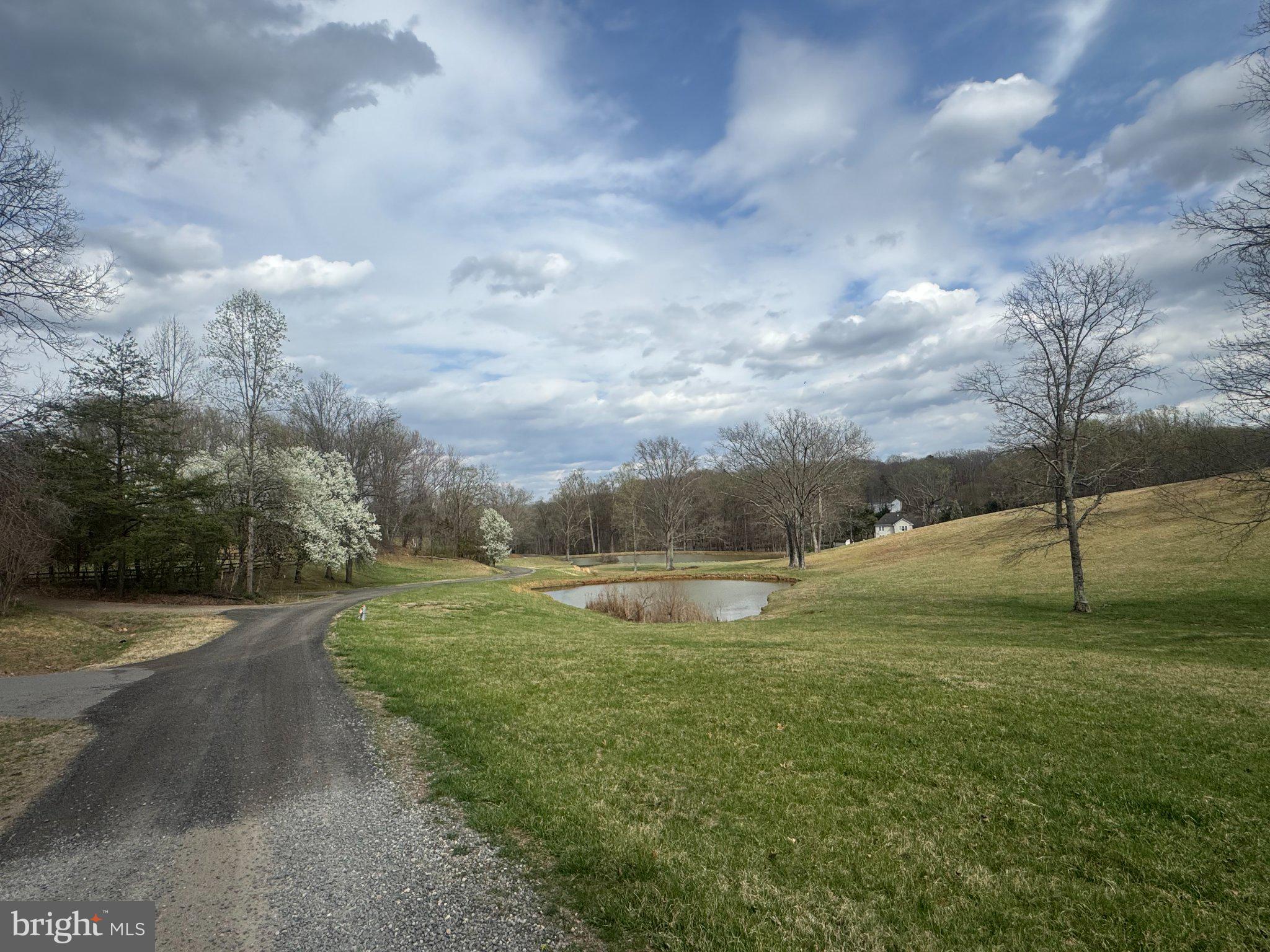 5138 LAUREL LANE
