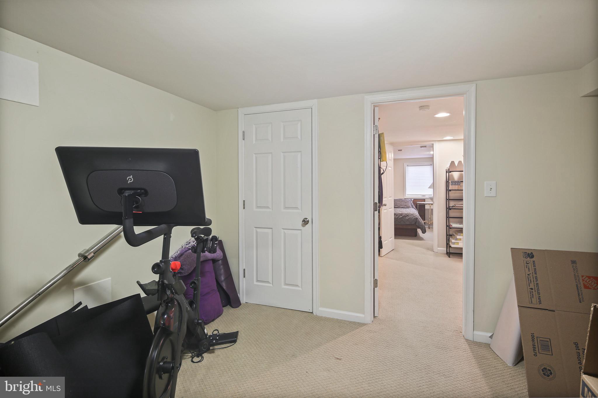 WHEATON FOREST - Residential