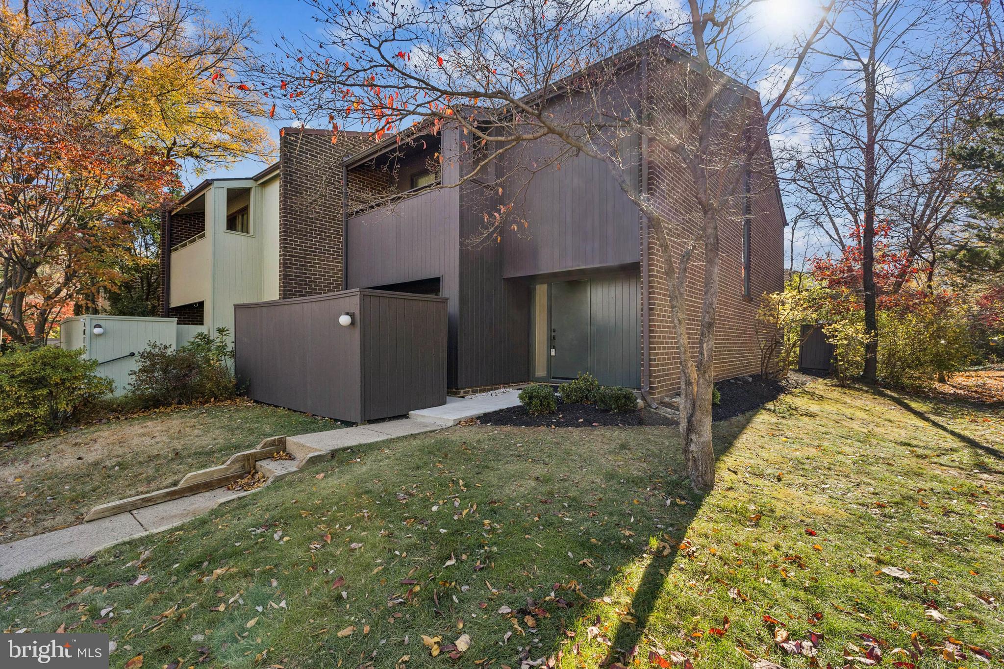 2015 WETHERSFIELD COURT