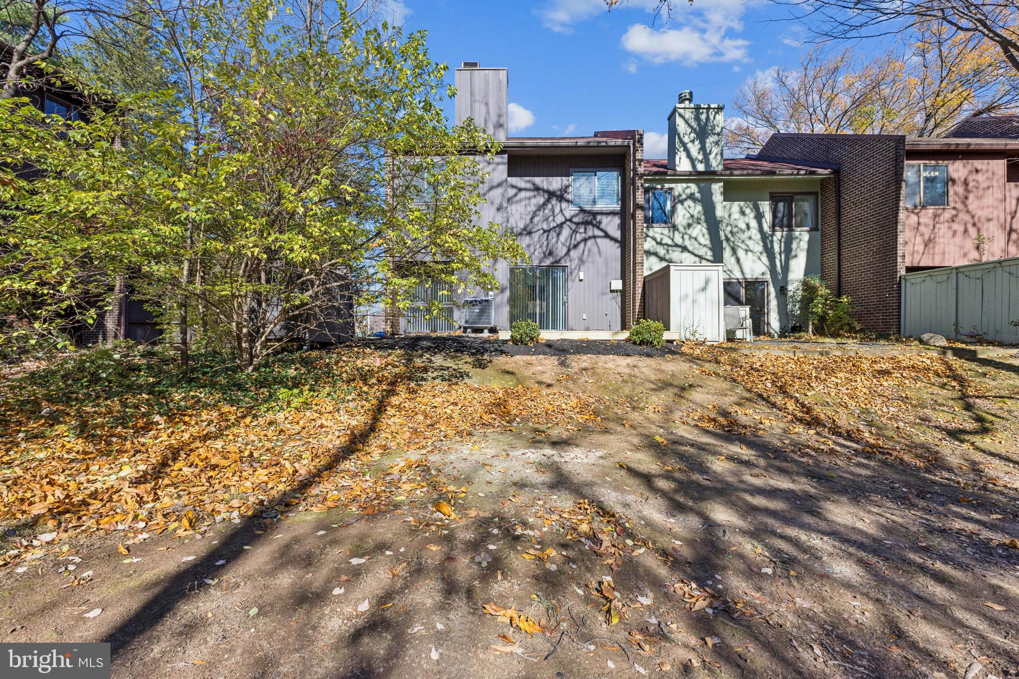 RESTON - Residential