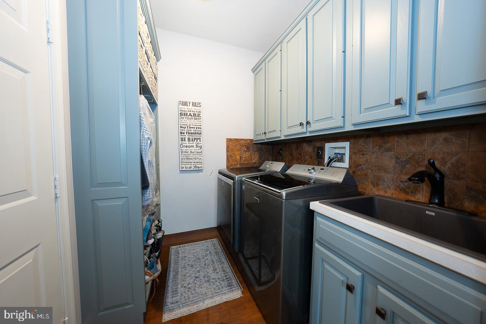 ESTS AT WASHINGTON - Residential