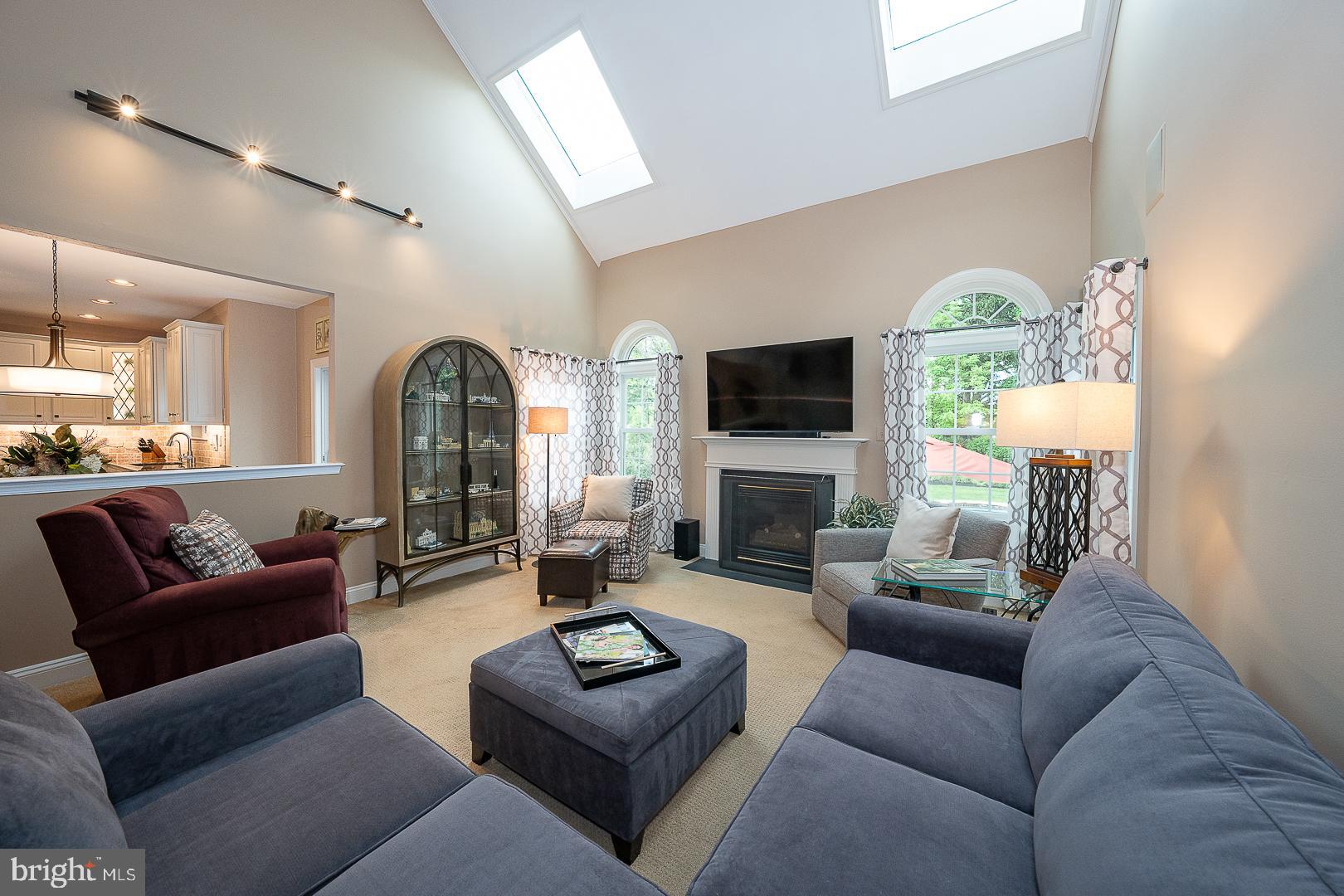 ESTS AT WASHINGTON - Residential