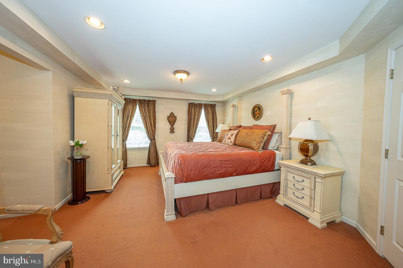 ESTS AT WASHINGTON - Residential