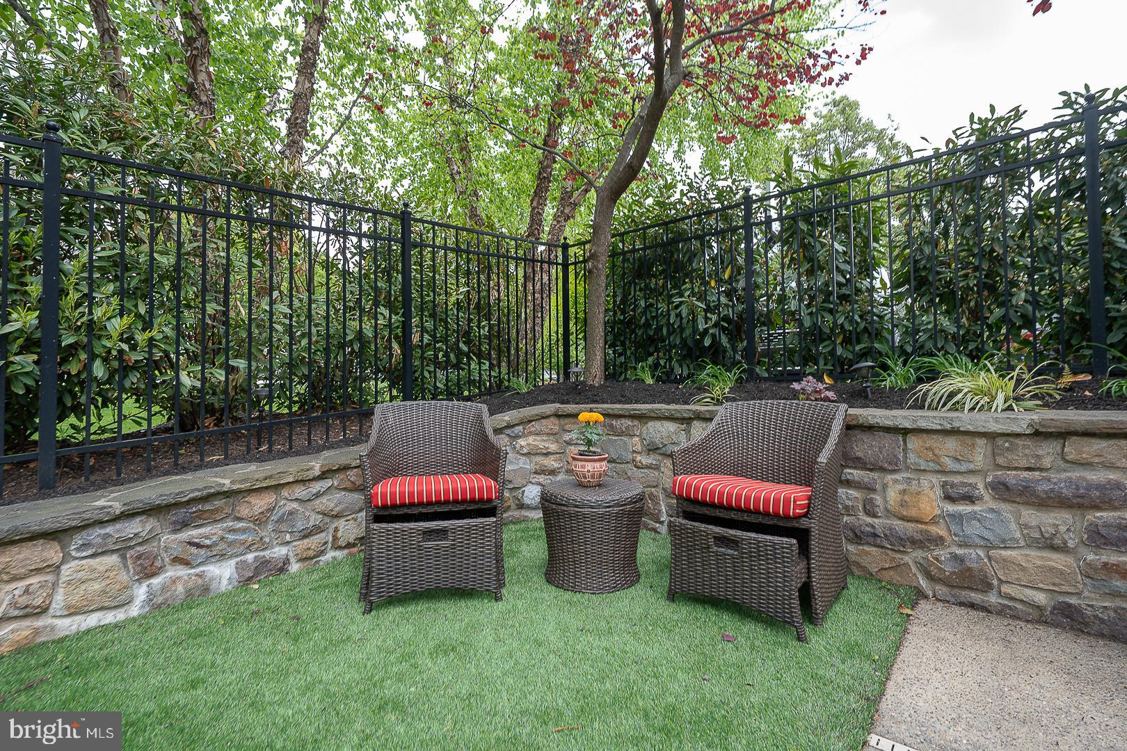 ESTS AT WASHINGTON - Residential