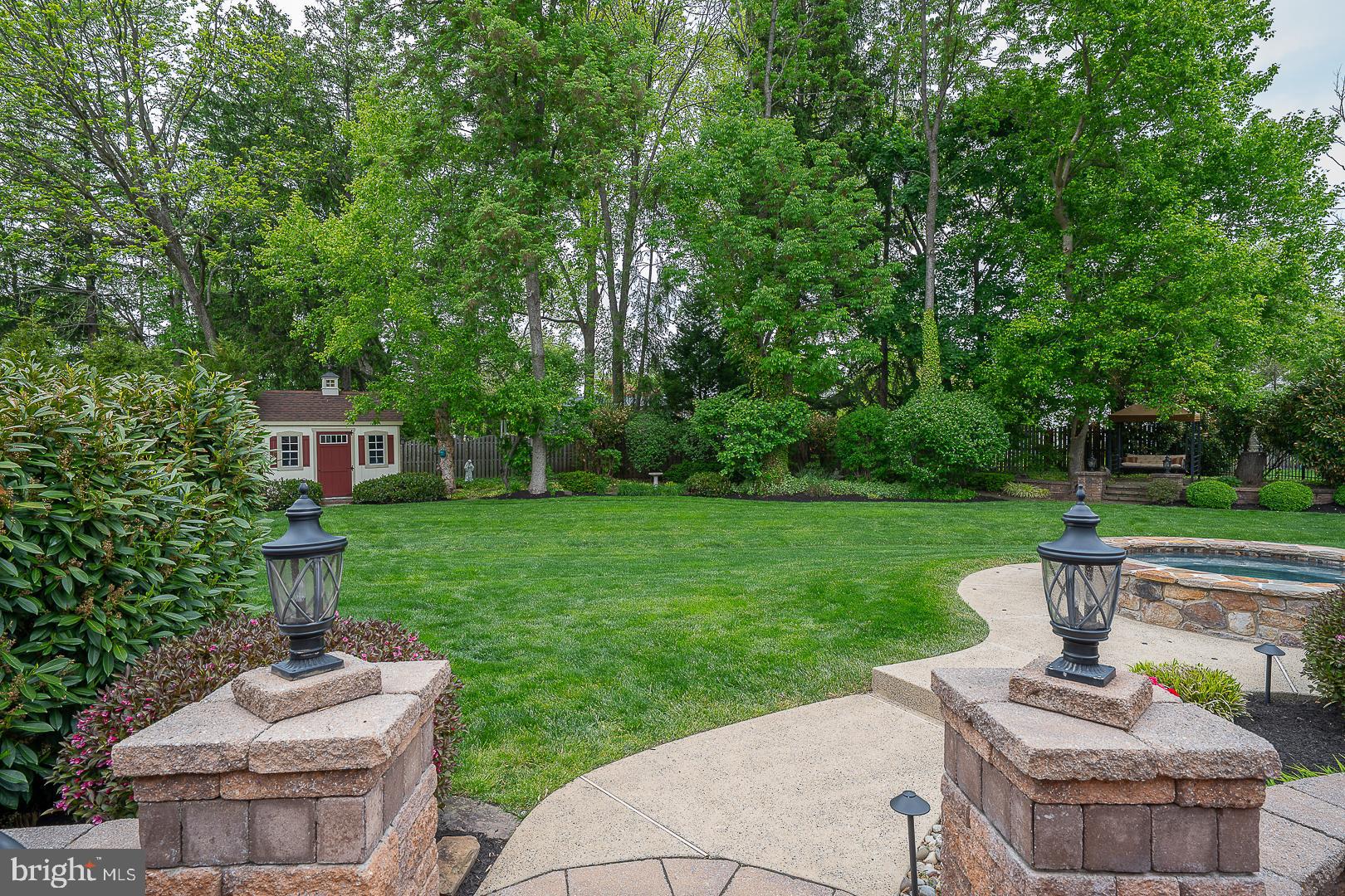ESTS AT WASHINGTON - Residential