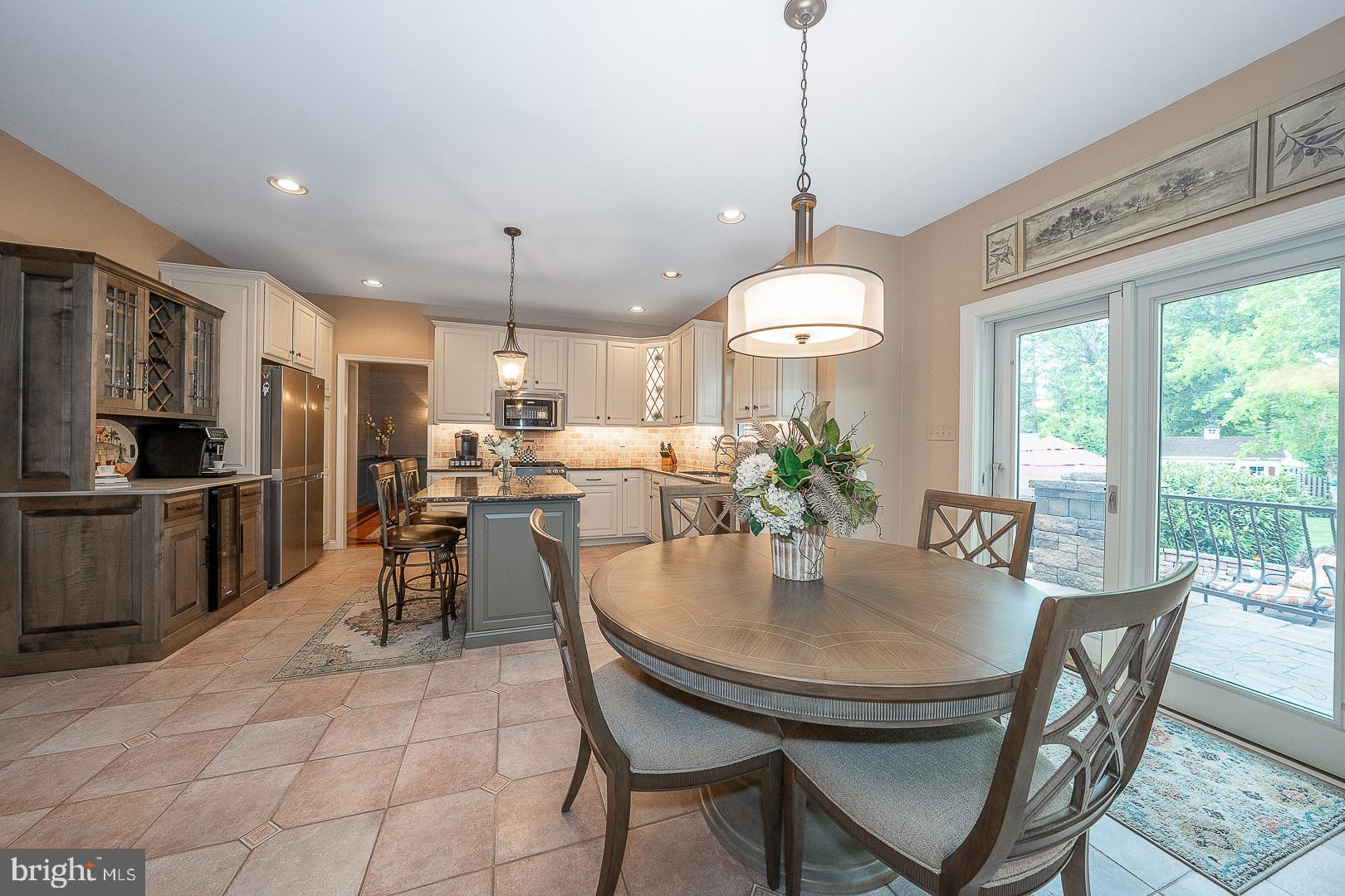 ESTS AT WASHINGTON - Residential