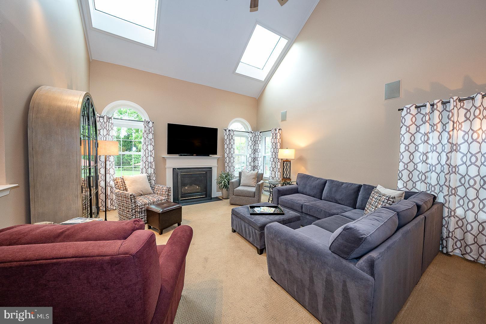 ESTS AT WASHINGTON - Residential