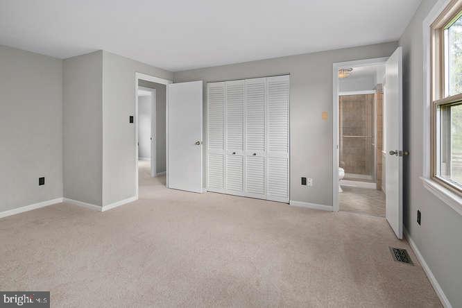 FOX MILL ESTATES - Residential