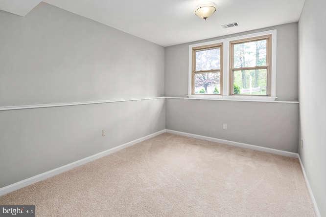 FOX MILL ESTATES - Residential