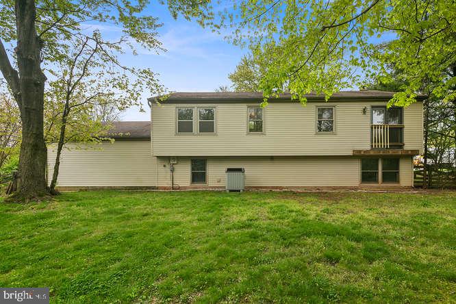 FOX MILL ESTATES - Residential