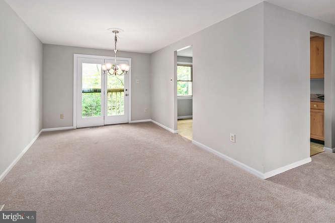 FOX MILL ESTATES - Residential