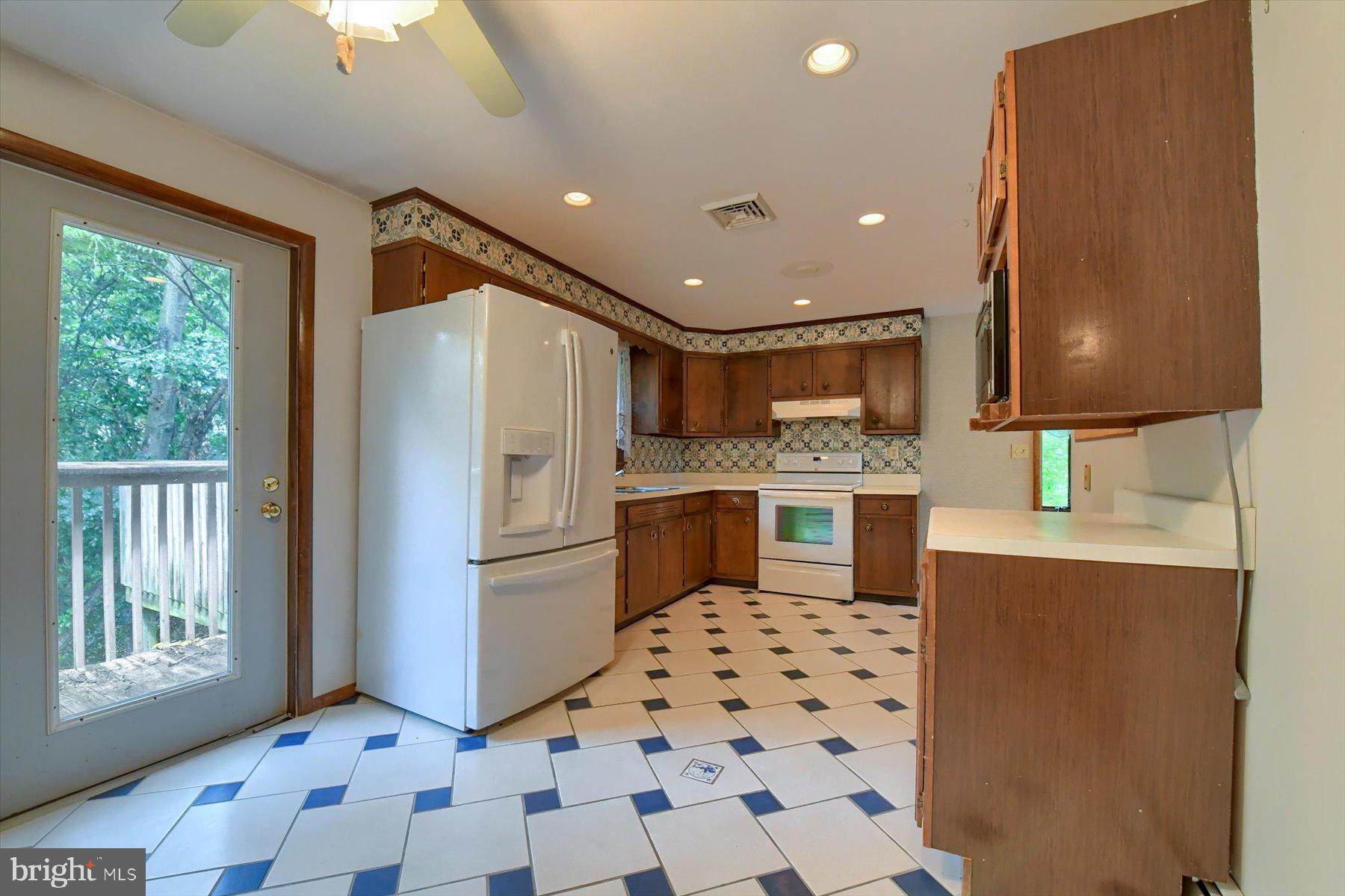 GRANDVIEW ACRES - Residential