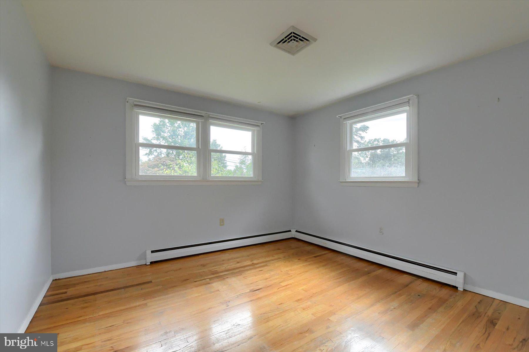 GRANDVIEW ACRES - Residential