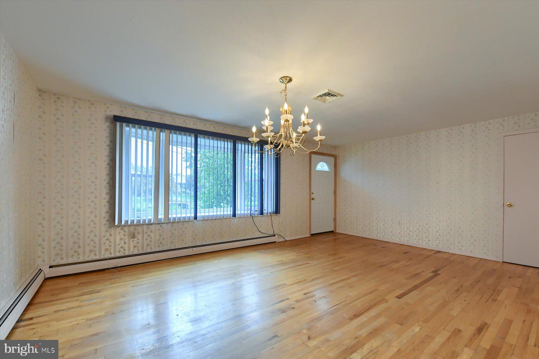 GRANDVIEW ACRES - Residential