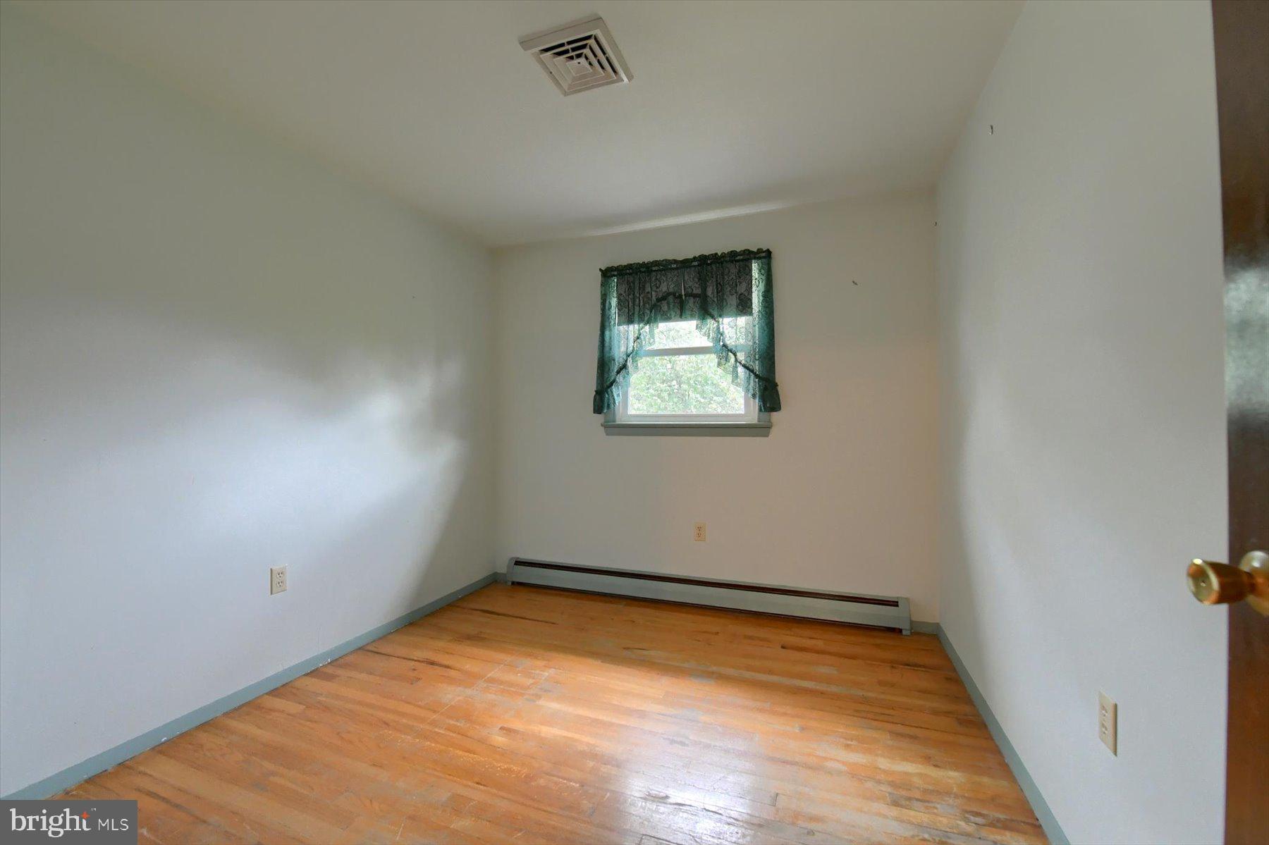 GRANDVIEW ACRES - Residential