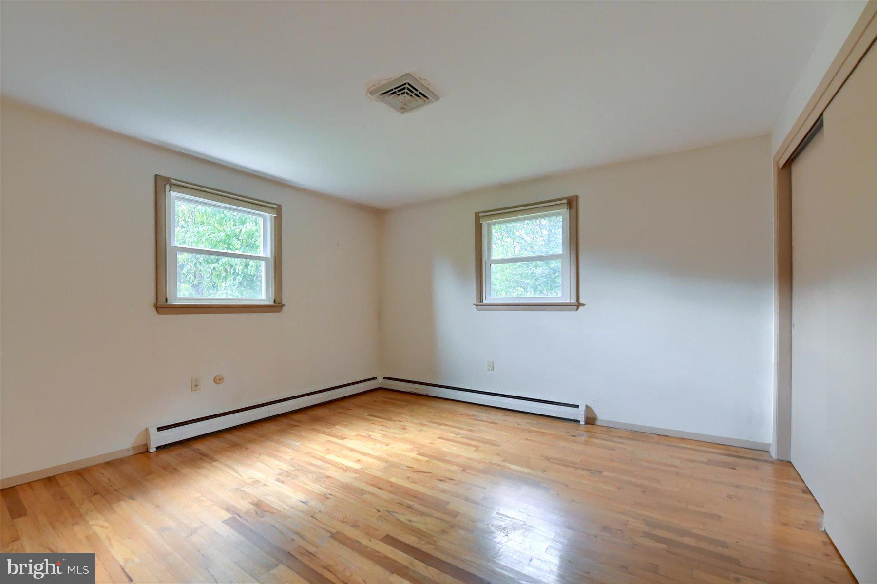 GRANDVIEW ACRES - Residential