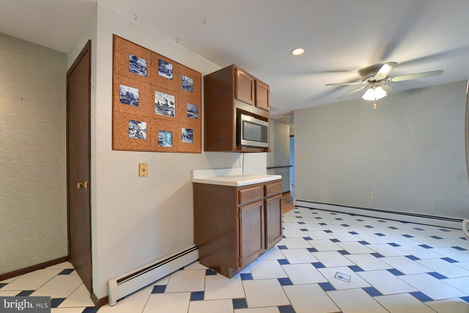 GRANDVIEW ACRES - Residential