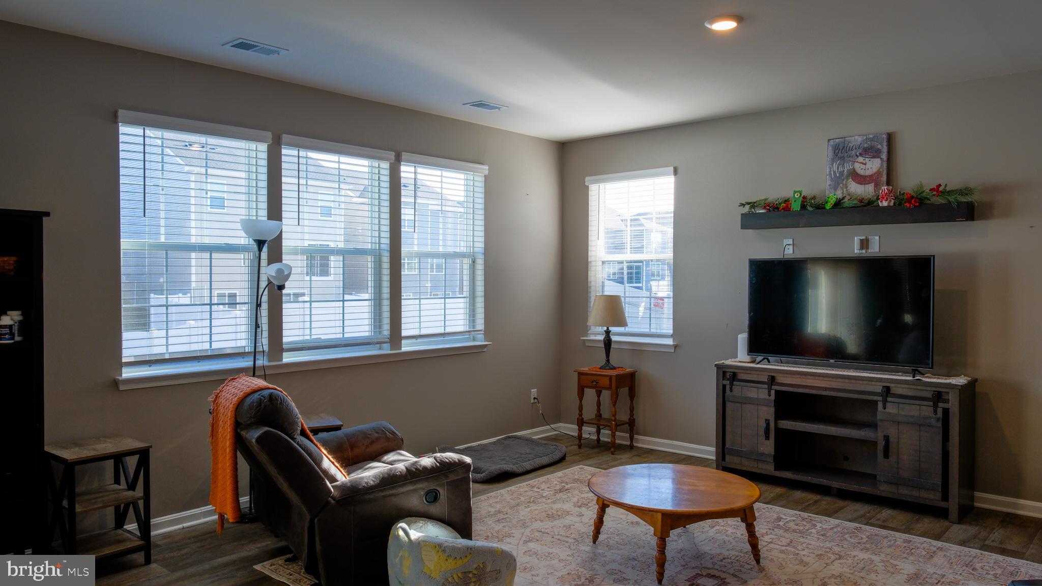 122 CLERKENWELL DRIVE