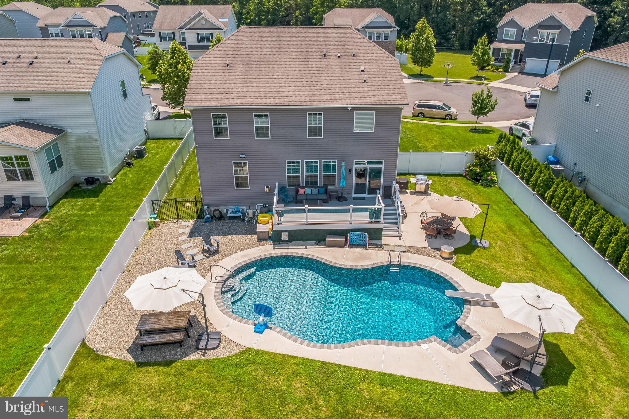 12 AISLING WAY