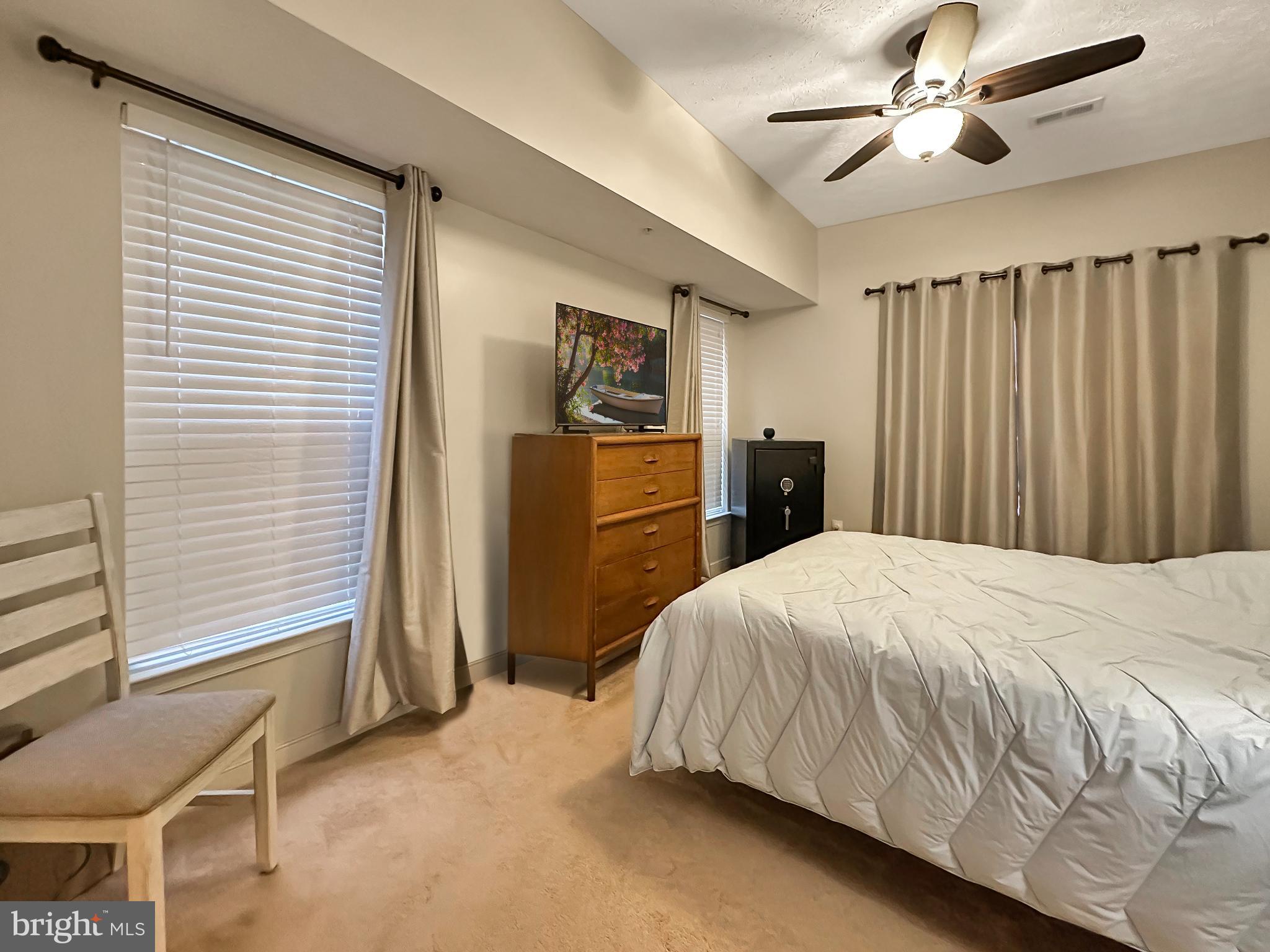 RIVERGATE - Residential