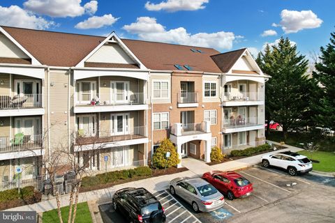 Condo For Sale - 2013 Warners Terrace #242<br/> ANNAPOLIS, MD 21401