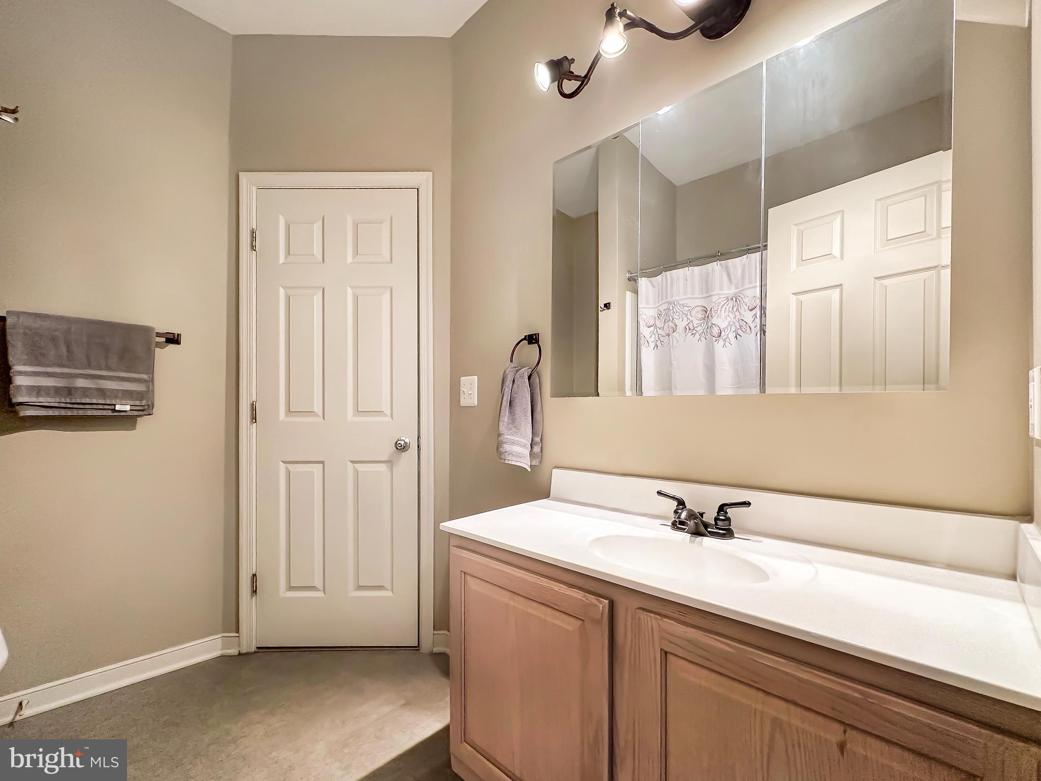 RIVERGATE - Residential