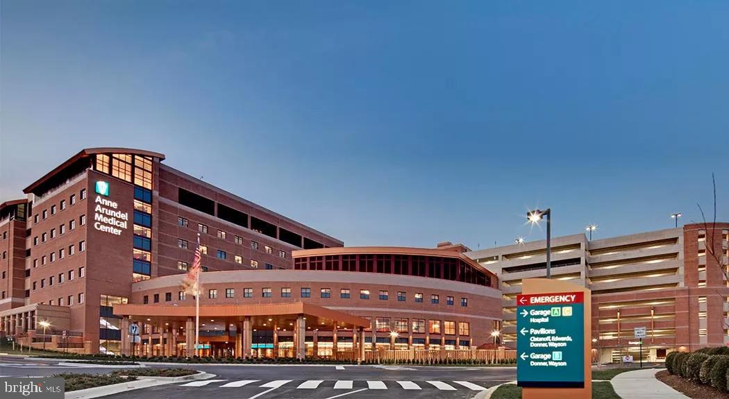 RIVERGATE - Residential