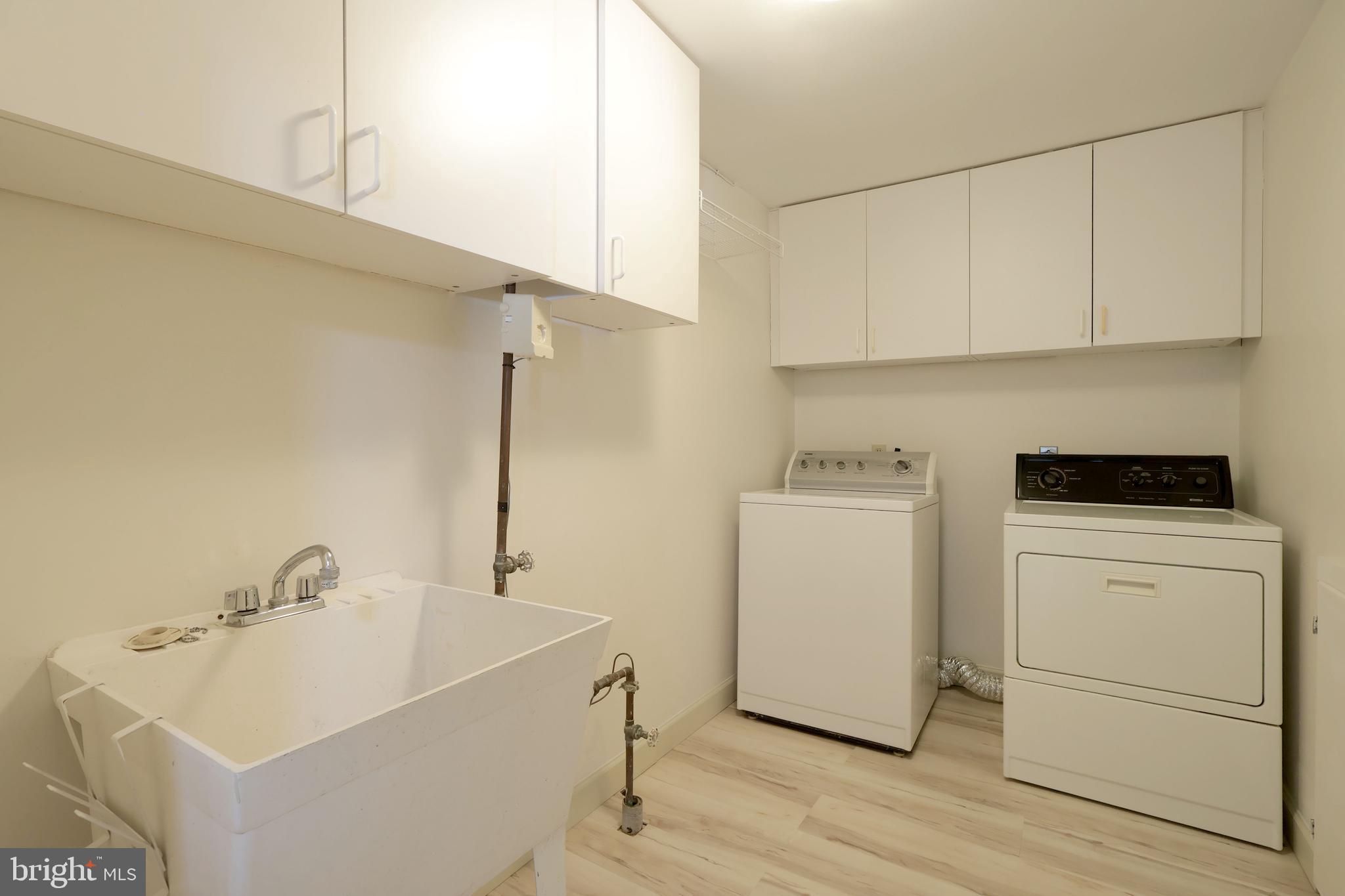 PARK FOREST VILLAGE - Residential