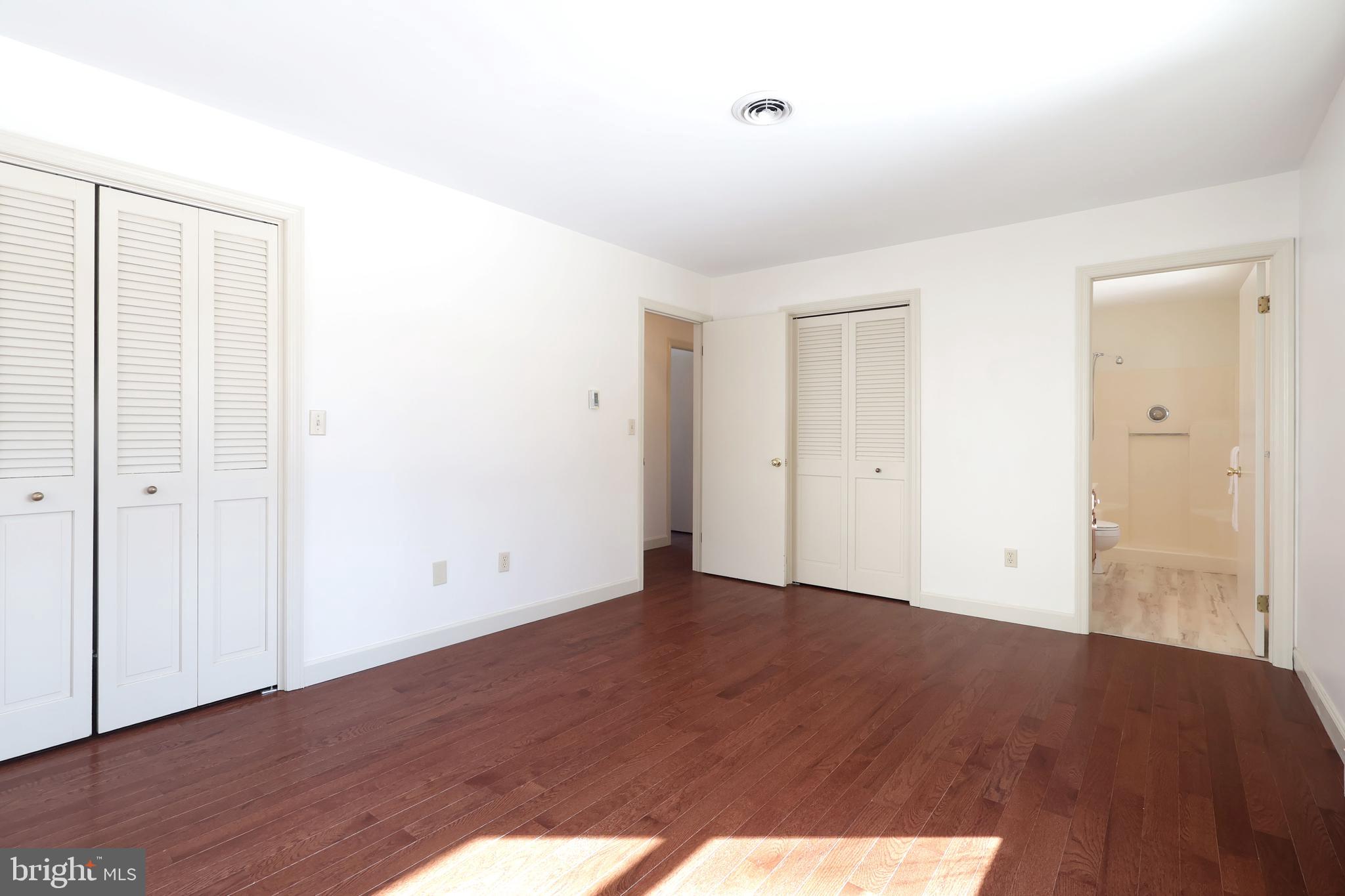 PARK FOREST VILLAGE - Residential