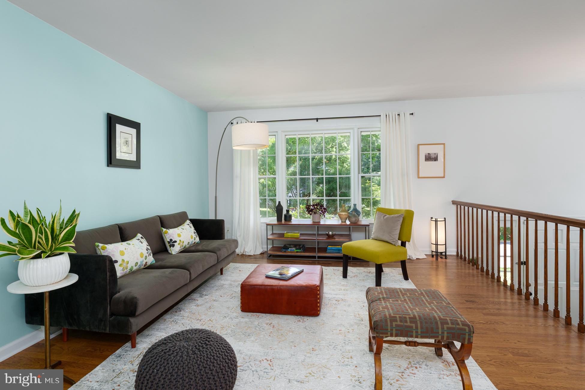 9 LAUREL WOOD