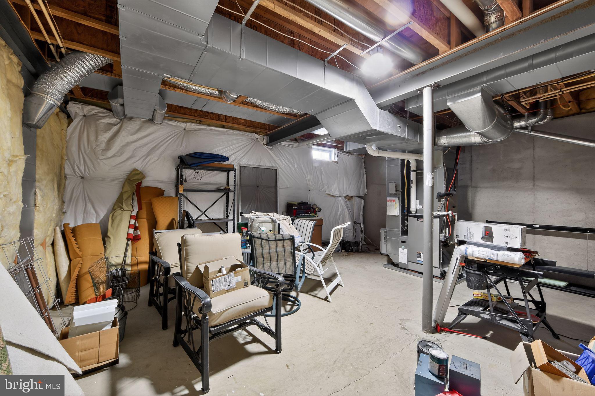 VILLAGES AT HILLVIEW - Residential