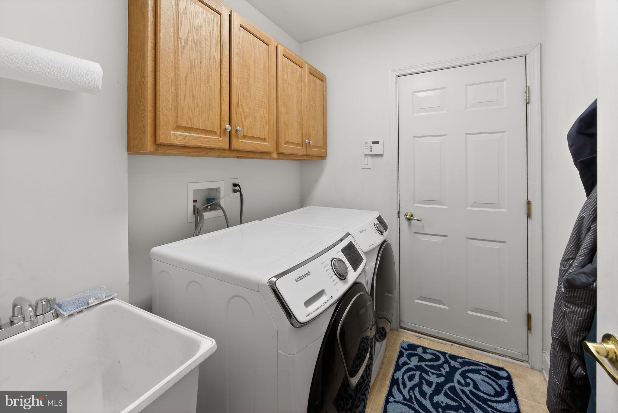 VILLAGES AT HILLVIEW - Residential