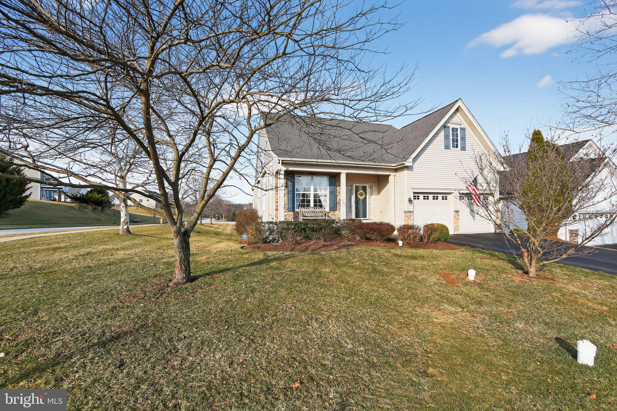 VILLAGES AT HILLVIEW - Residential