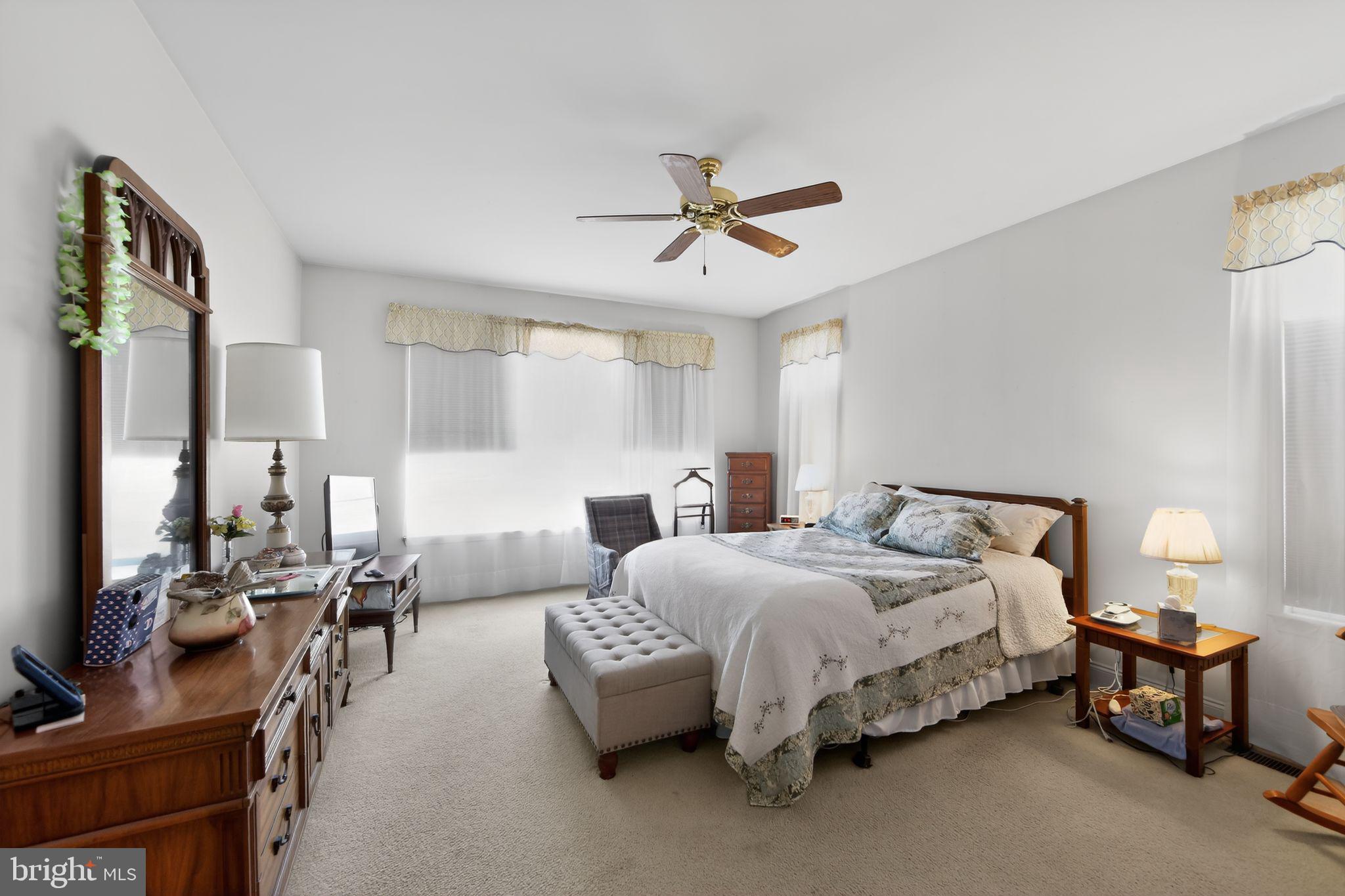 VILLAGES AT HILLVIEW - Residential