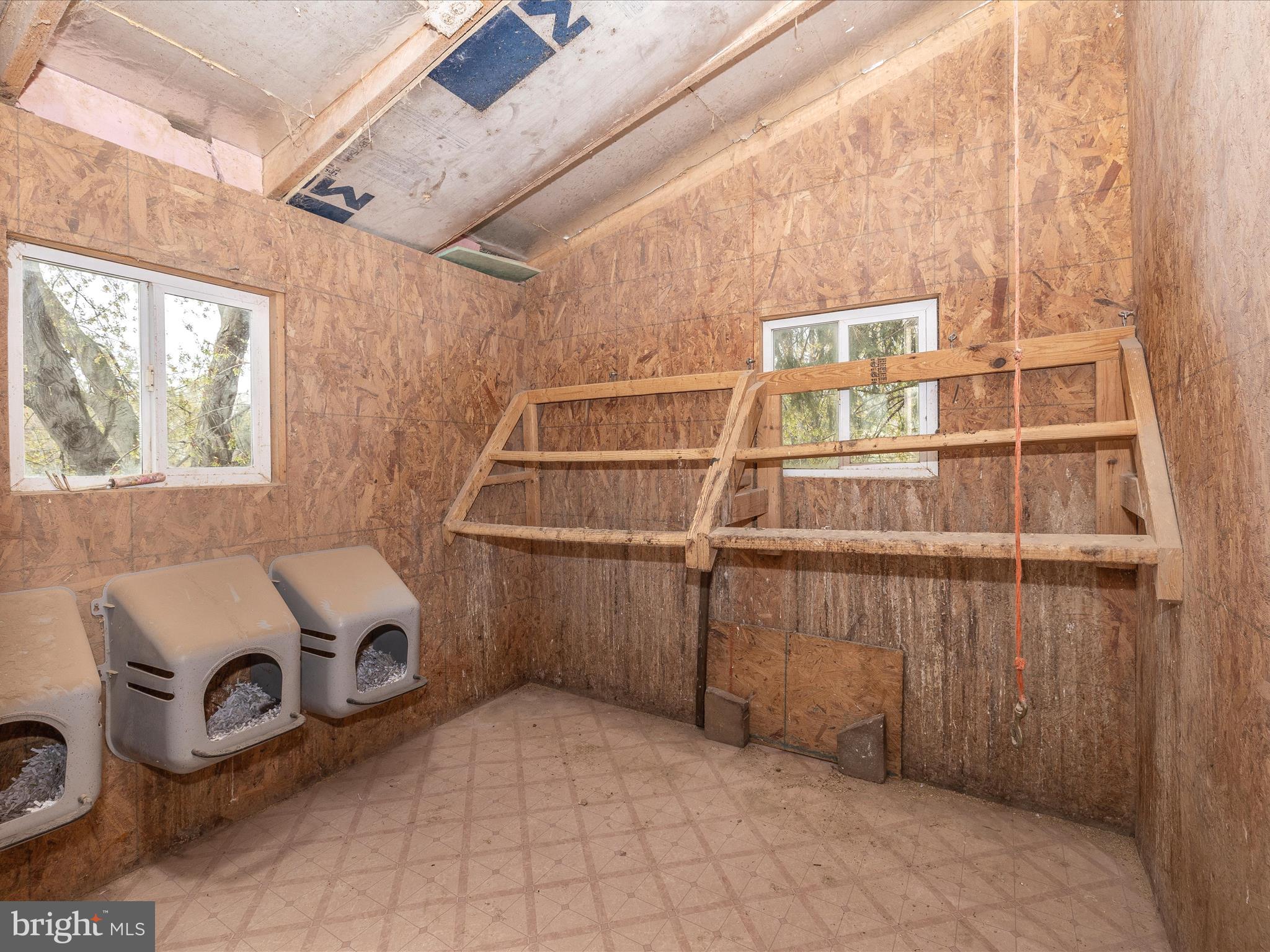 UPPER SENECA CREST - Residential