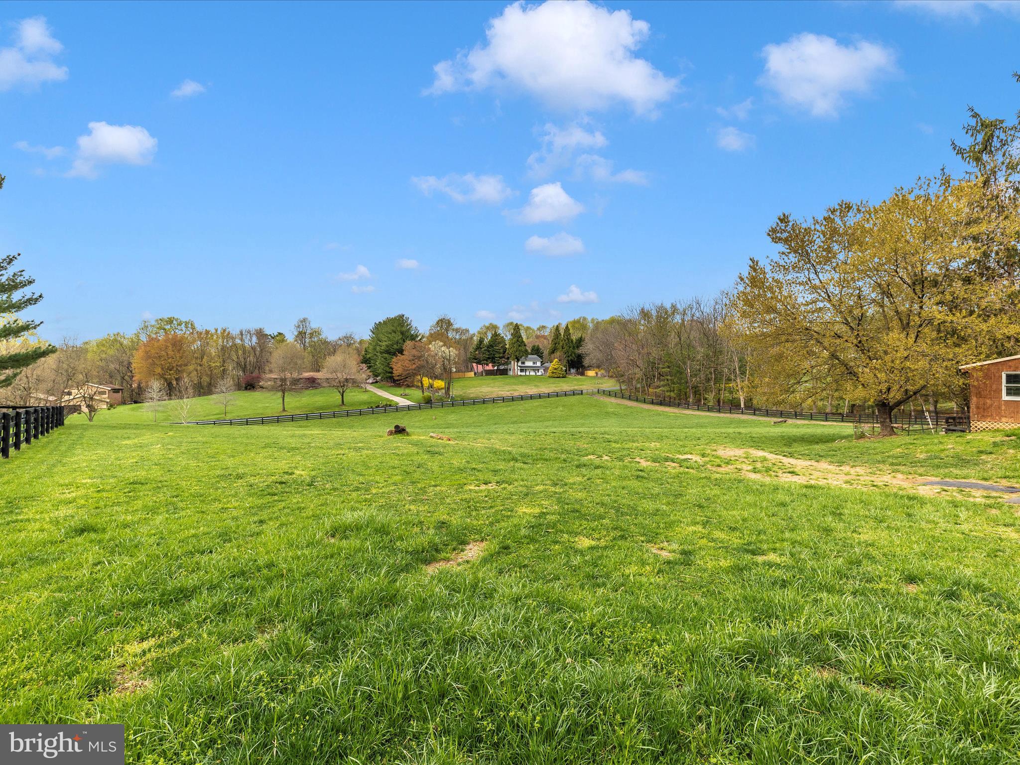 UPPER SENECA CREST - Residential